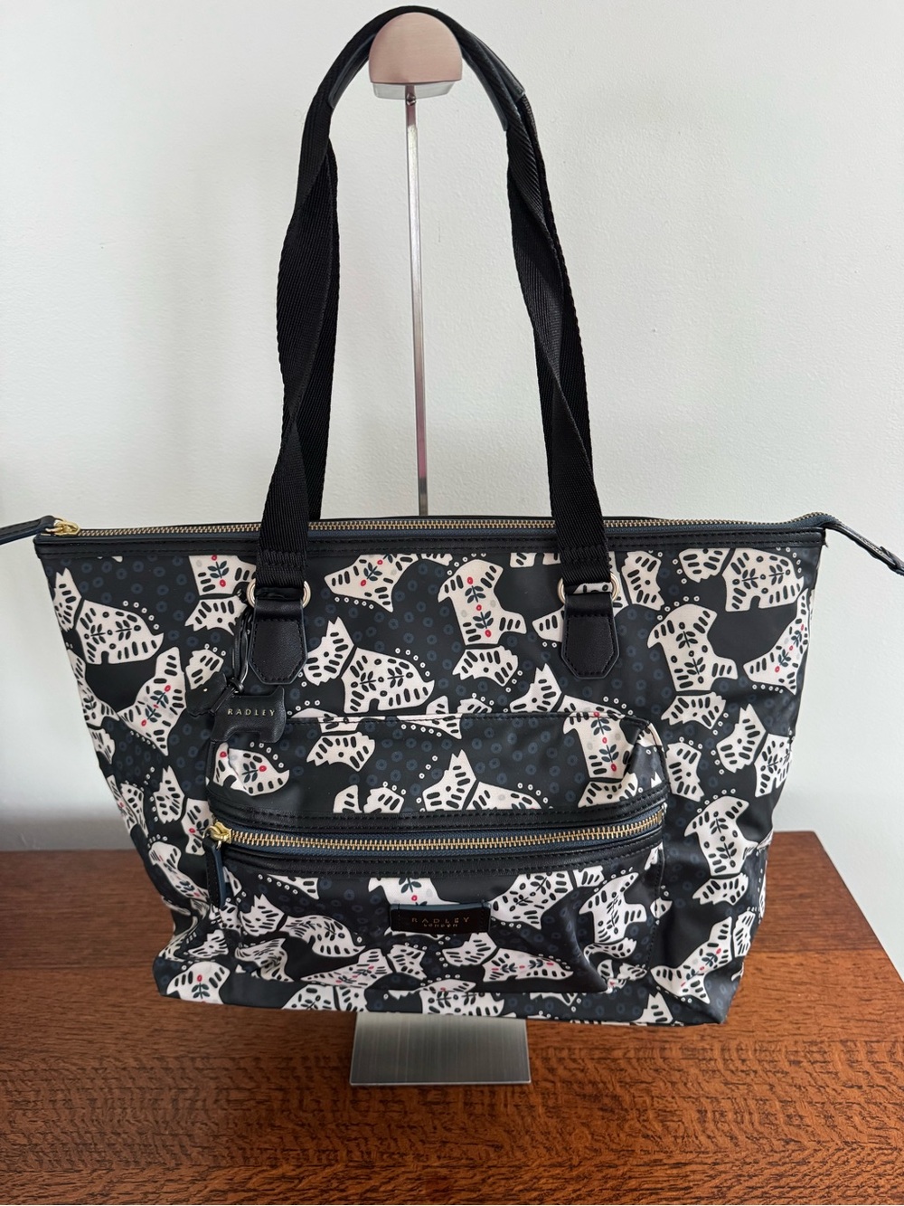 RADLEY LONDON Folk Dog Large Nylon Zip-Top Tote Bag